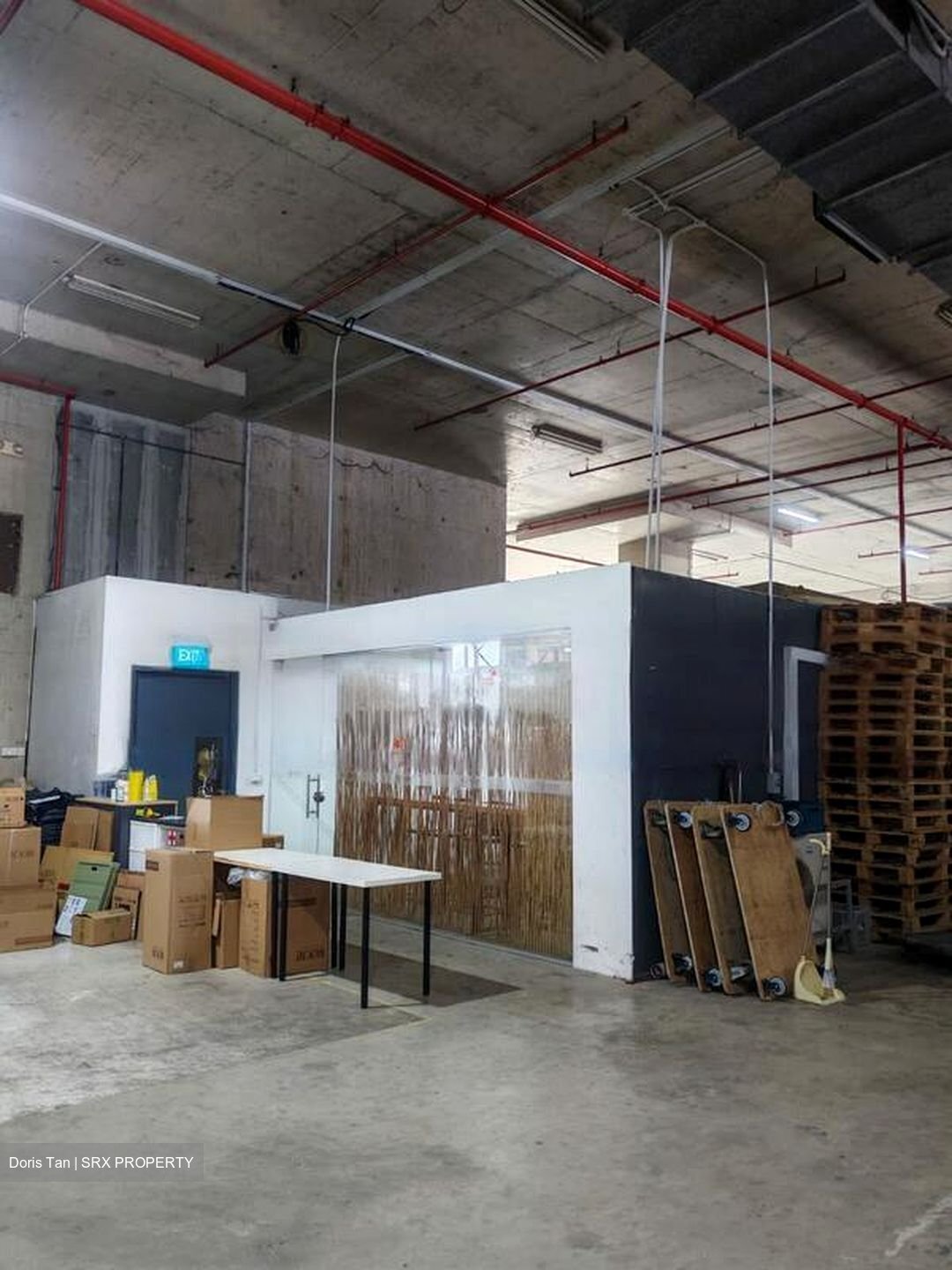 Soon Lee Road (D22), Warehouse #456920291